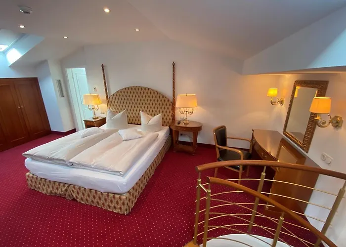 Alpenhof Hotel 4*