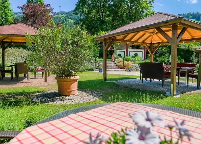 Hotel Alpenhof 4*