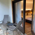 Alpenhof Otel 4*